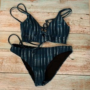 Cupshe bikini set